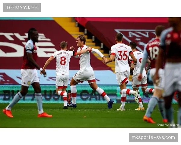 阿贾克斯进入欧战关键阶段，近期比赛进攻乏力影响小组排名。
